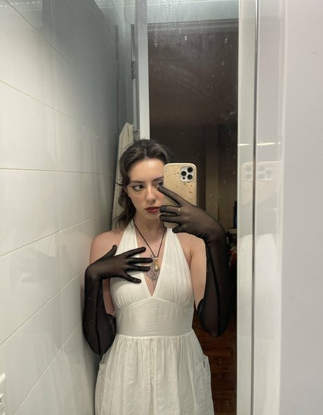 jellykeeper model erotic galleries