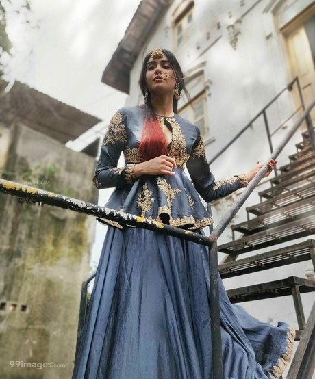 Adah Sharma star art images