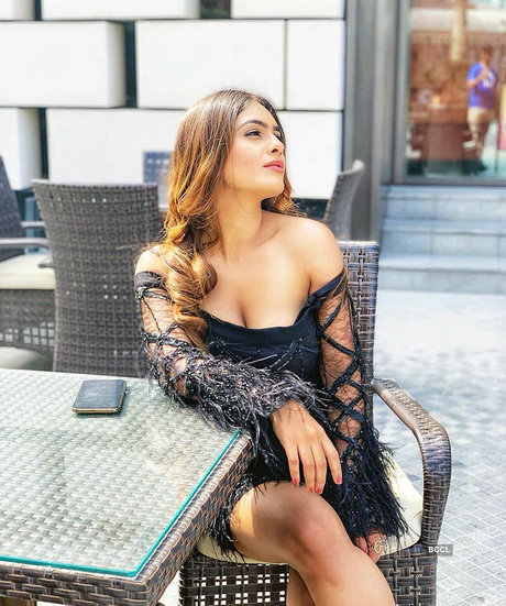 Neha Malik star exclusive image