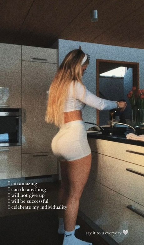 Hannabaumnn pornstar nice photos