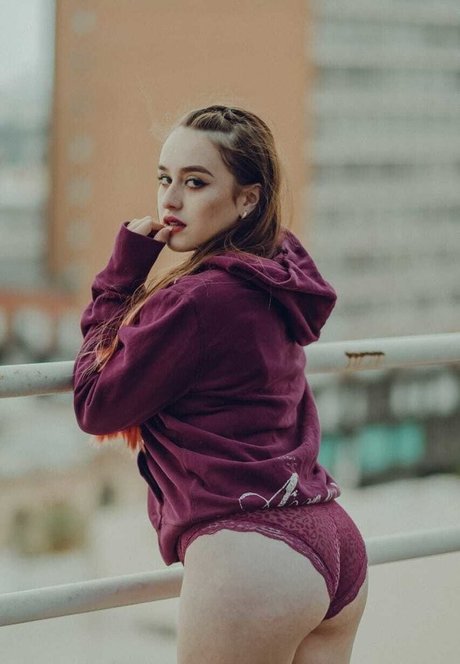 Escarlett Palacios perfect model gallery