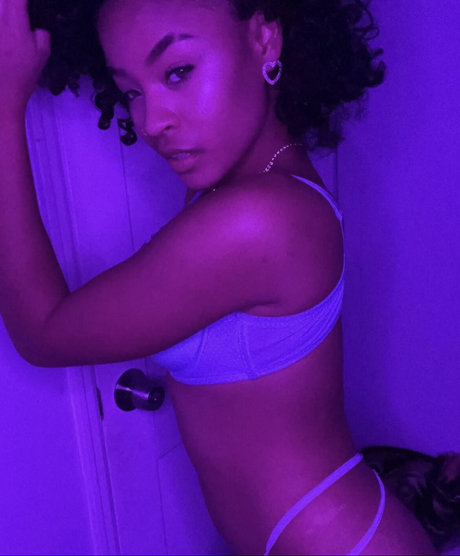 Lionesscave beautiful pornstar galleries