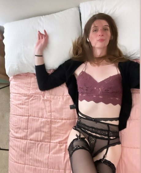 ALesserDeity sex star picture