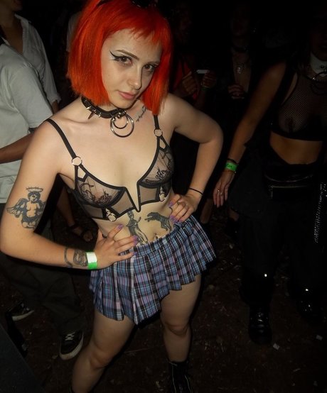 doa lr star naked photos