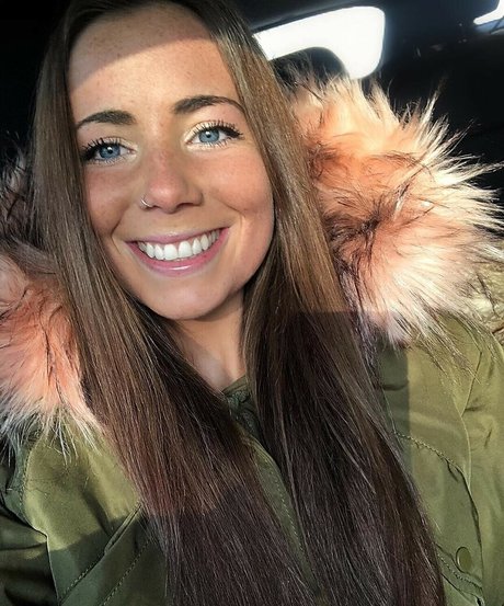 Meike Tosi nude star images