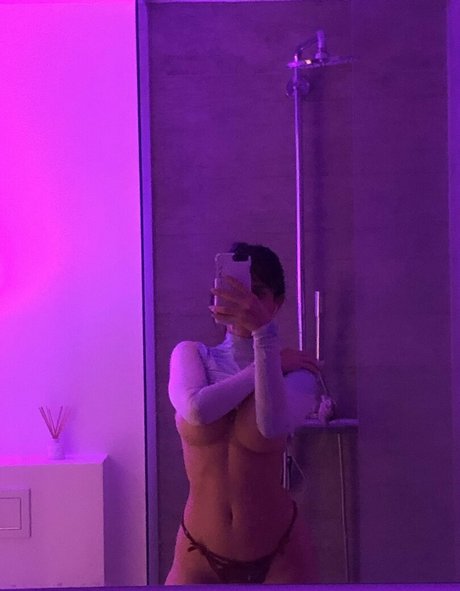 Grandmae exclusive pornstar picture