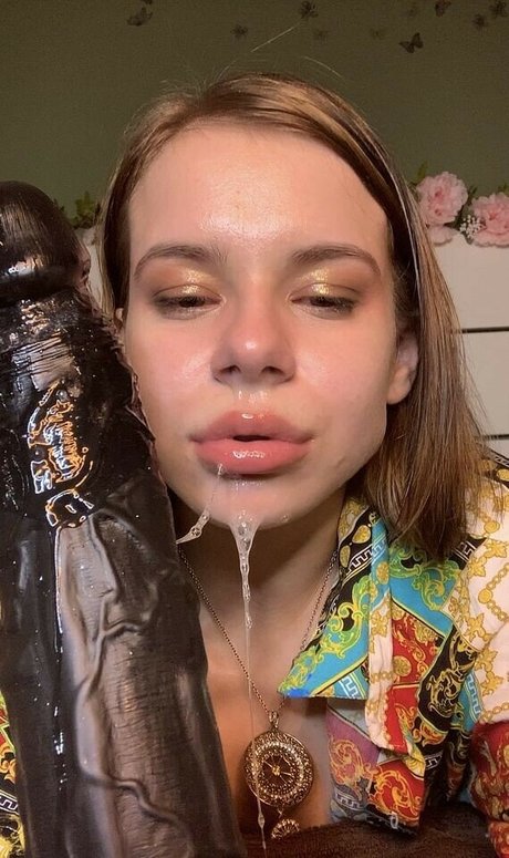 Roanoak adult actress pics