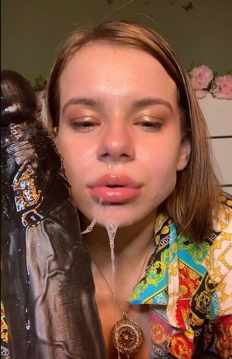 Roanoak perfect model images