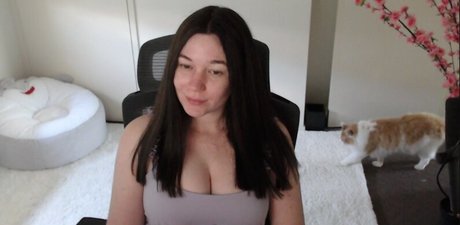 Itsbordie Bordie model top img