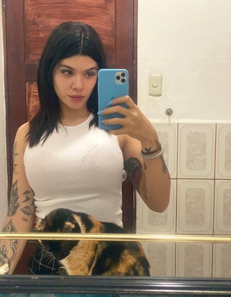 Paula Madrigal star top archive