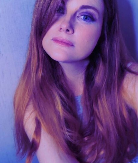 Sarah Beattie naked pornstar pics