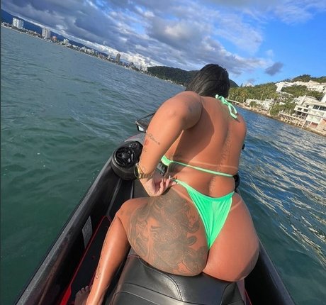 Mila Cristie porn model picture