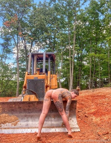 Tierneyalise71 free model photo