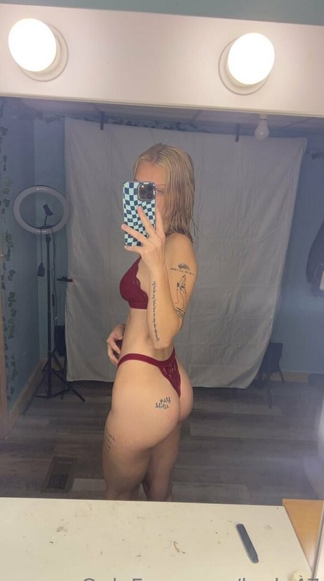 lealy47 model nudes pic