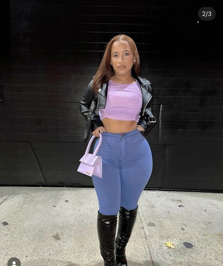 Carolinello sex pornstar img