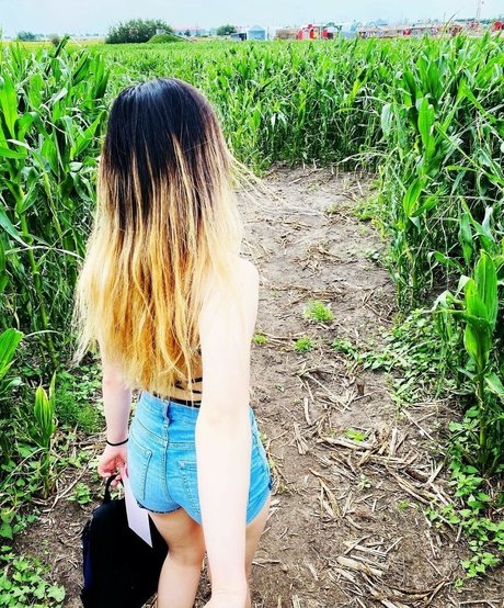 Kitty Gin porn actress pictures