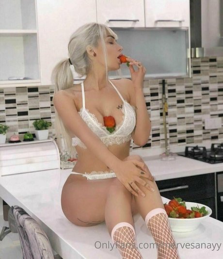 Merve Sanay star hd picture