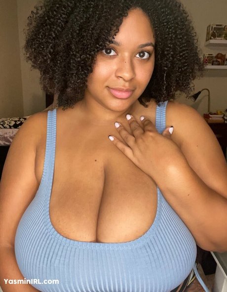 Unmaskedoppai sexy pornstar image