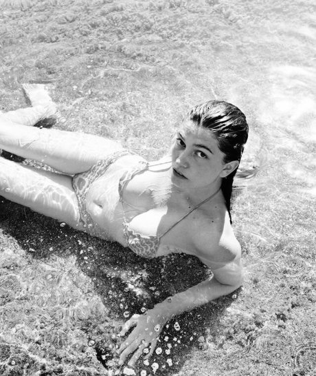 Blue Lindeberg sex model img