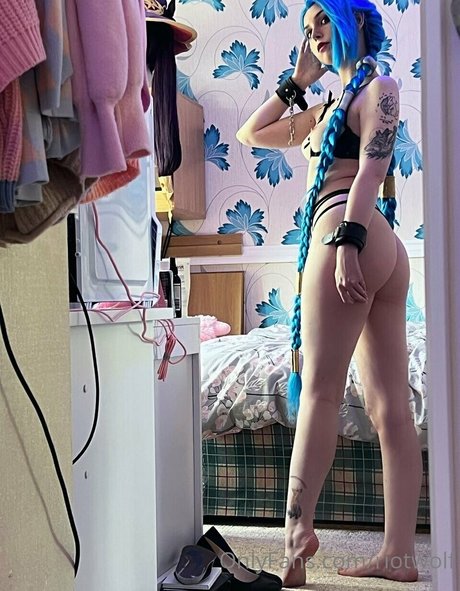 Riotwolf model sexy images