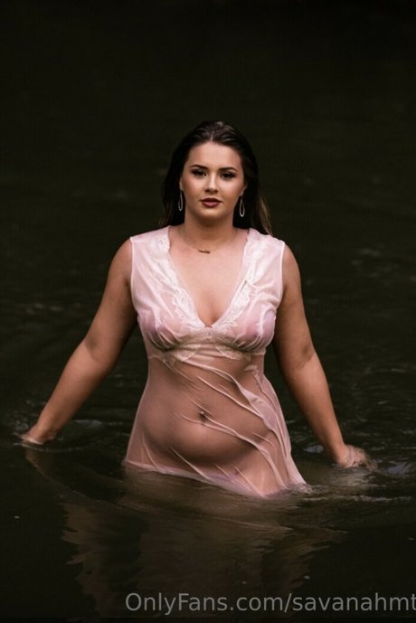 Savanah Thompson nudes model pictures