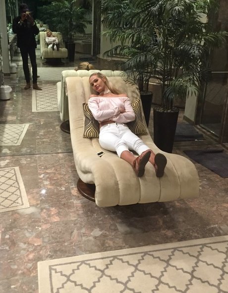 Noel Berry model beautiful pictures