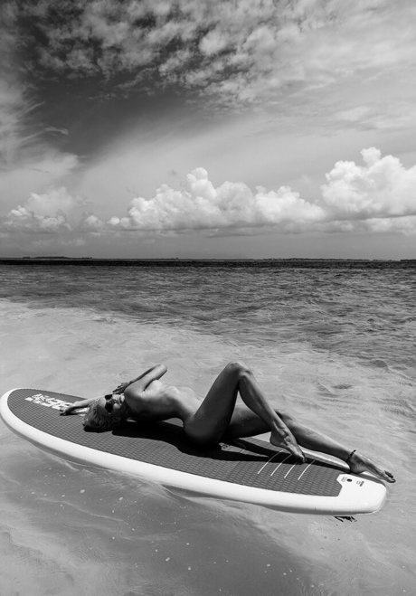 anyamazurock star sexy images