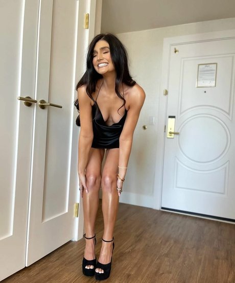 Lauren OConnell sexy star images