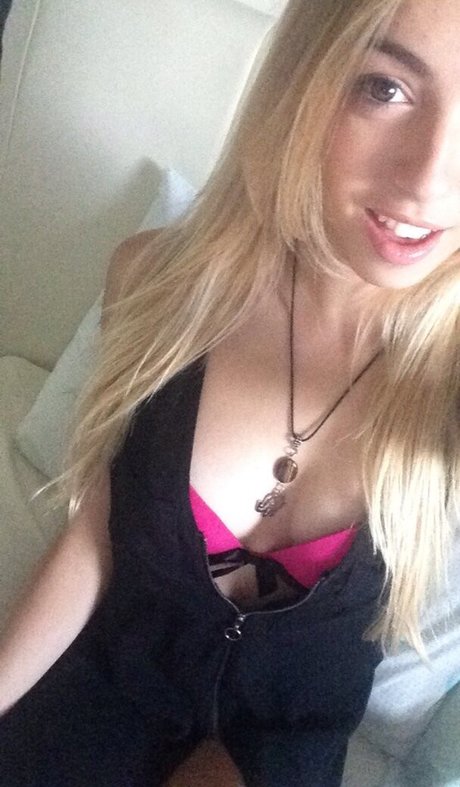 Katherine Bray model high quality pictures