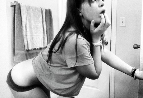 Mariah Mars sex model picture