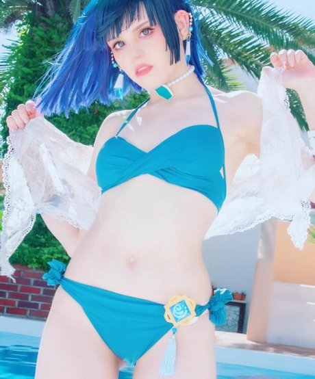 Iris the doll best actress images