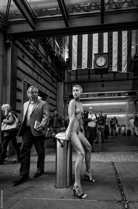 Marisa Papen beautiful star photos