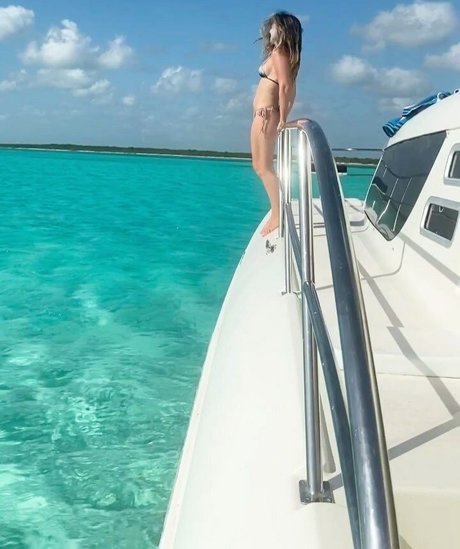 Camila Sodi hd pornstar picture