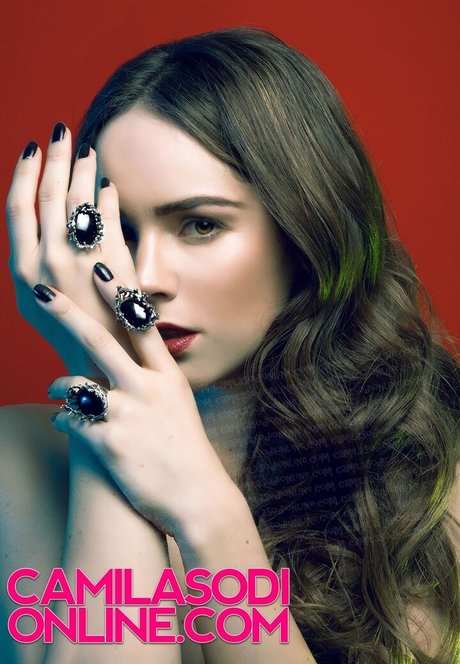 Camila Sodi star perfect image