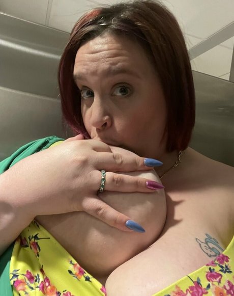 Juicy June free actress pictures