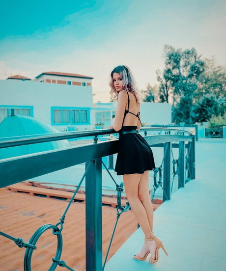 andreealalaaa perfect actress images