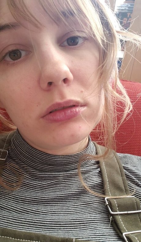 softlygaloshes model image