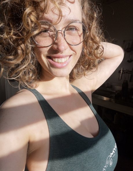 NovaOnasi star nudes pic