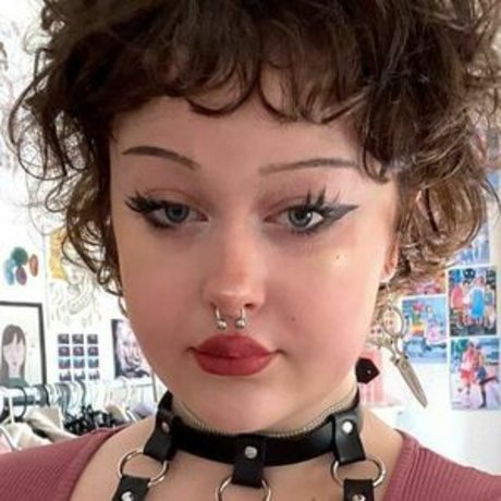 Milabloom model nudes pictures