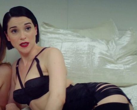 St Vincent star beautiful photos