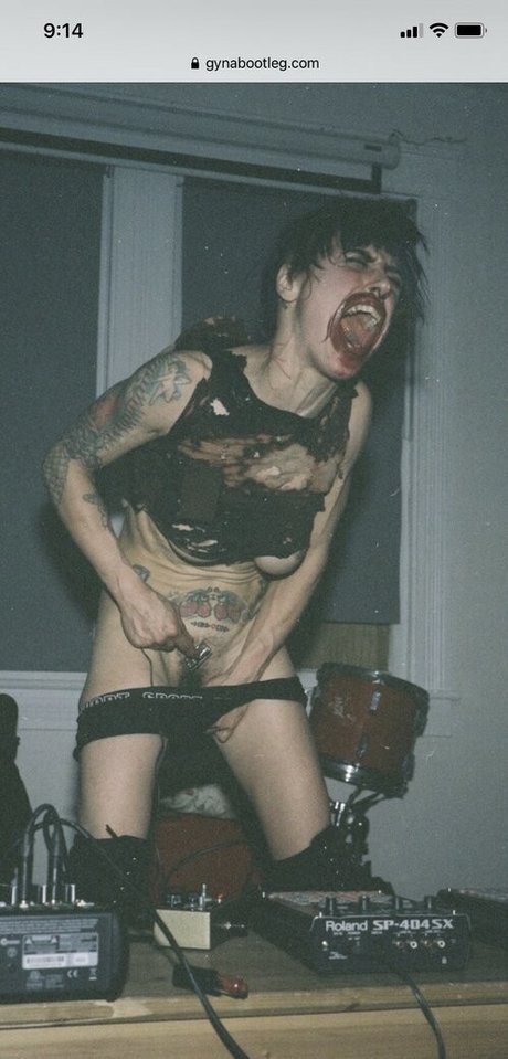 Gyna Bootleg art actress picture