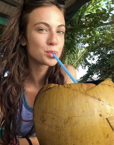 Melodymate exclusive actress image