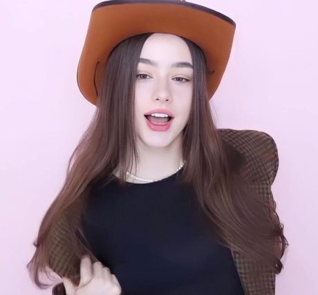 Dasha Tarab pornstar hd img