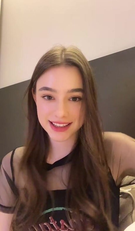 Dasha Tarab nice star pics