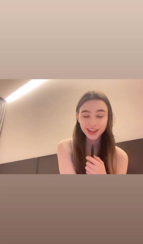 Dasha Tarab hot model img