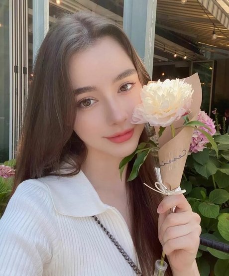 Dasha Tarab best model picture