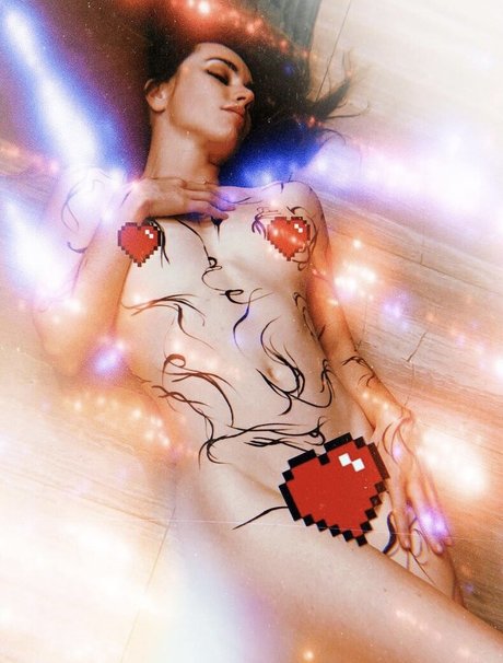 Liv Boeree star best photo