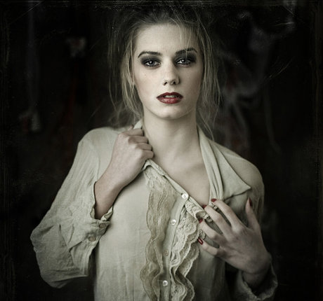 Monika Chmielecka hot actress pics