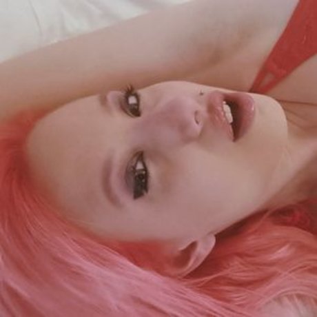 Miavenus porn star pics