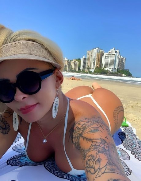 Nicolly Dicapri model picture